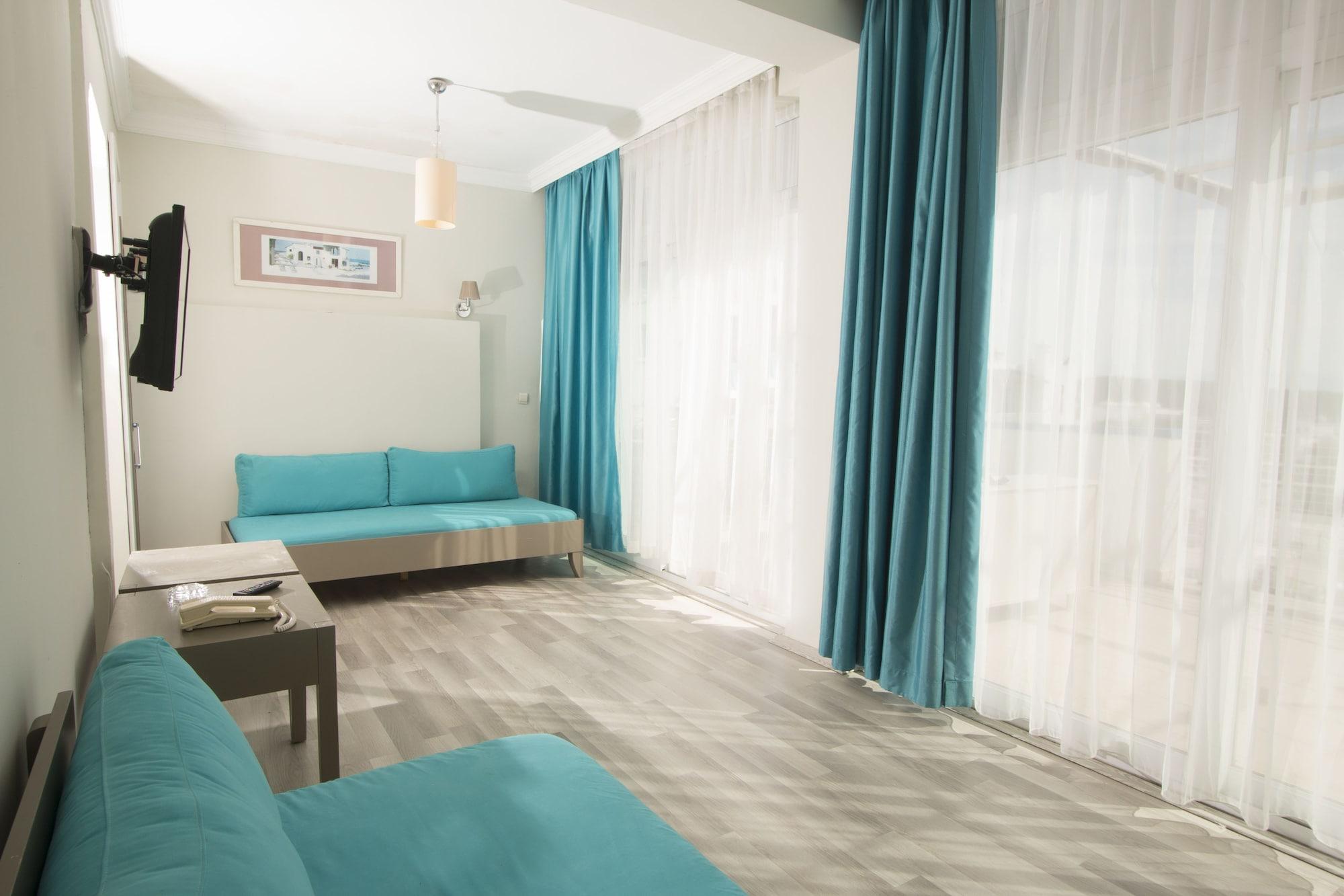 Sky Vela Hotel & Suites Gümbet Extérieur photo